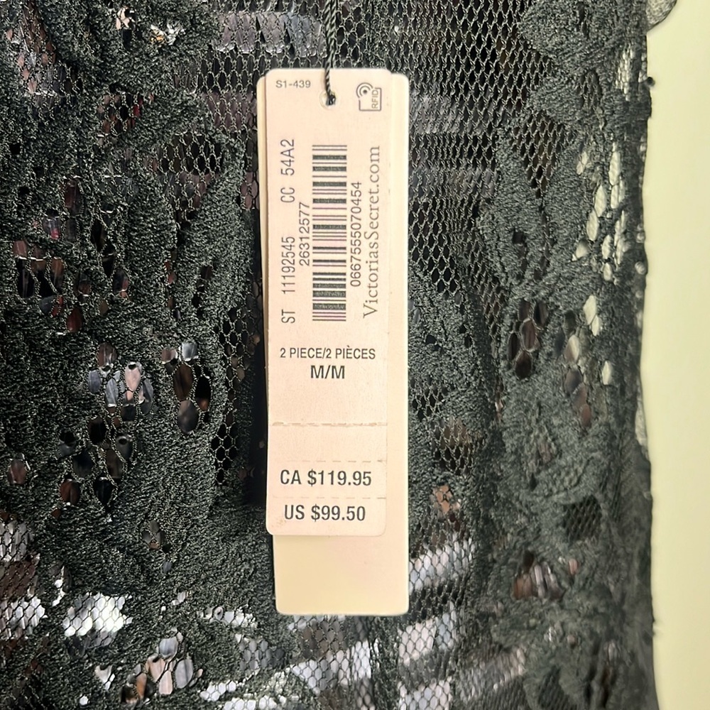 🎉HP🎉 Victoria’s Secret Unlined Stretch Lace Slip (M) - Picture 6 of 9